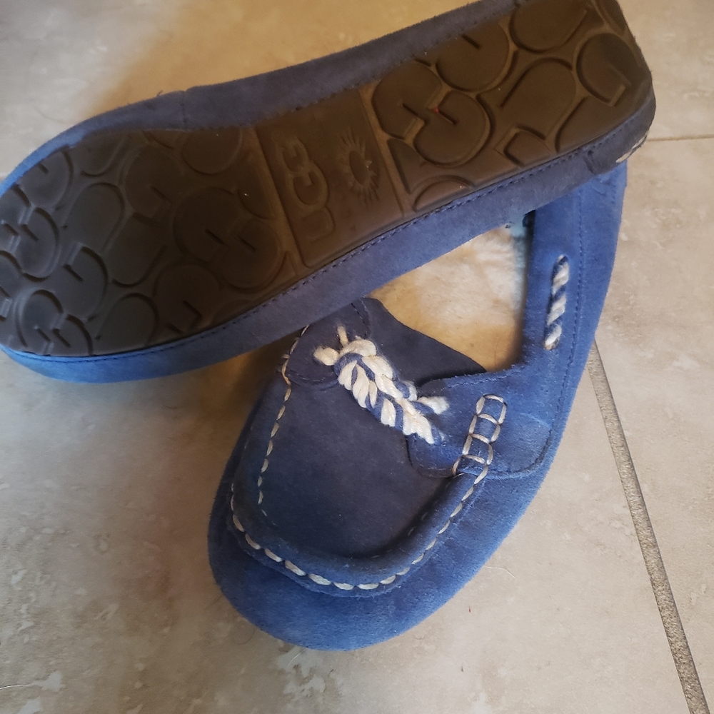 Ugg Blue Suede Mocassin sz 7 - Picture 2 of 5